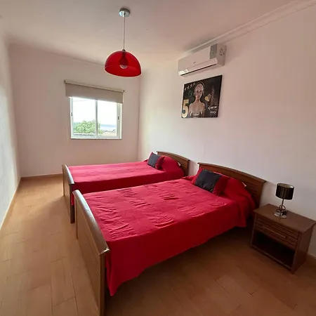 Duarte Apartment *